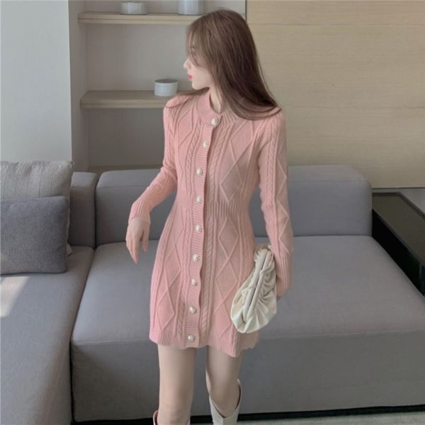 women's sweaters sweaterstwist sweater style in winter with short base knitted dress at waist vevq, White;black
women's sweaters sweaterstwist sweater style in winter with short base knitted dress at waist vevq, White;black