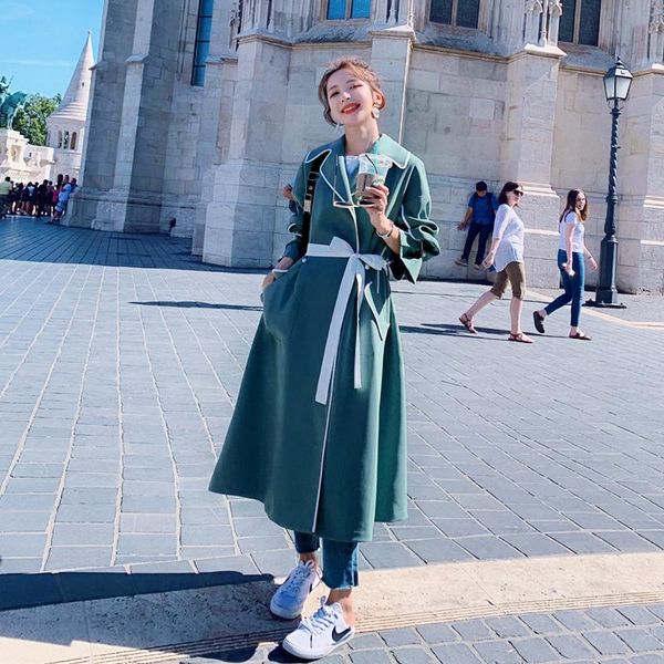 spring autumn fashion women trench coat england style long sleeve lapel elegant loose solid color windbreaker with belt women's coats, Tan;black
spring autumn fashion women trench coat england style long sleeve lapel elegant loose solid color windbreaker with belt women's coats, Tan;black