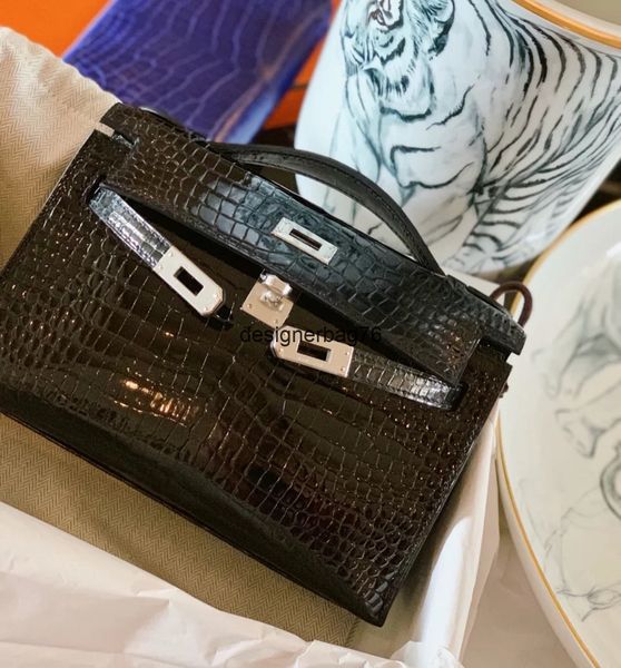 crossbody bags designer women handbags 2022 new layer cowhide crocodile pattern generation kelyz bag mini pig nose chain hand carrying one s
crossbody bags designer women handbags 2022 new layer cowhide crocodile pattern generation kelyz bag mini pig nose chain hand carrying one s