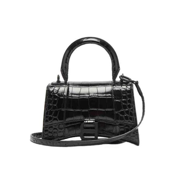 hourglassoo italy designer luxury bag new crocodile hand net red mini versatile messenger women's leather
hourglassoo italy designer luxury bag new crocodile hand net red mini versatile messenger women's leather