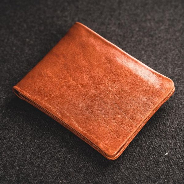 men's short wallet first layer cowhide card holder casual genuine leather retro horizontal business wallets, Red;black
men's short wallet first layer cowhide card holder casual genuine leather retro horizontal business wallets, Red;black