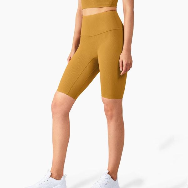 women running knee-length shorts high waist tight sports suits spring summer outdoor workout active wear slim short legging yoga outfit
women running knee-length shorts high waist tight sports suits spring summer outdoor workout active wear slim short legging yoga outfit