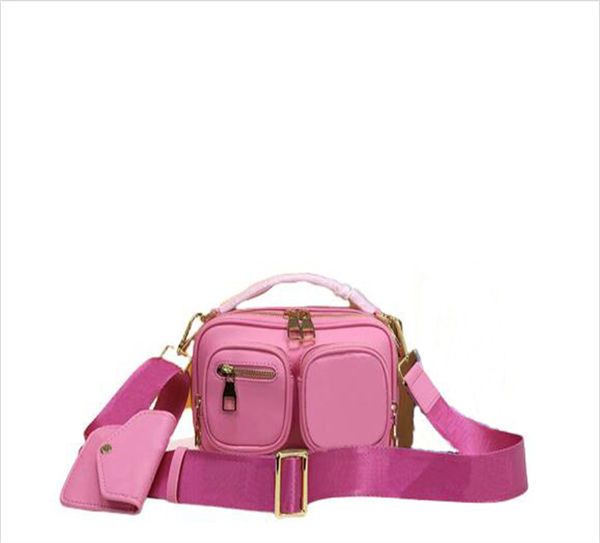 2022luxury designer women shoulder bags messenger purses handbag wallet woman classic fashion style and a classic metal buckle crossbody bag
2022luxury designer women shoulder bags messenger purses handbag wallet woman classic fashion style and a classic metal buckle crossbody bag