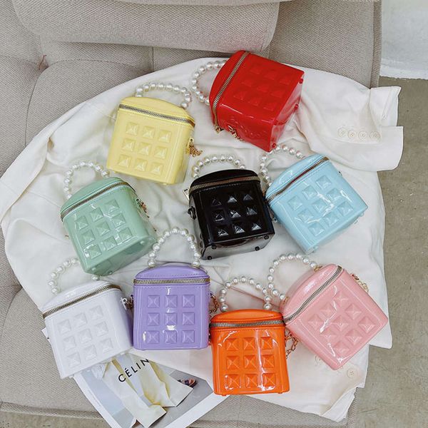 2021 summer fashion mini pearl bucket bag jelly one shoulder msenger bag
2021 summer fashion mini pearl bucket bag jelly one shoulder msenger bag