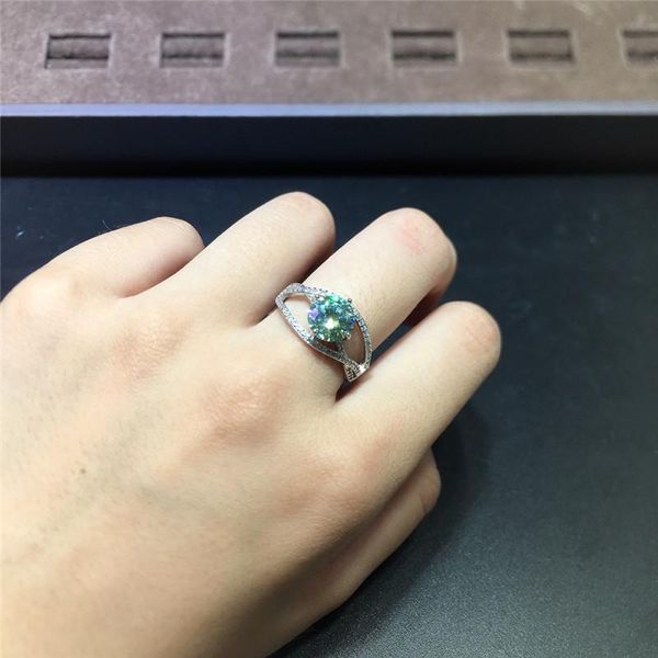 cluster rings 2 round brilliant cut diamond test past d color green moissanite ring silver 925 excellent quality gemstone wedding, Golden;silver
cluster rings 2 round brilliant cut diamond test past d color green moissanite ring silver 925 excellent quality gemstone wedding, Golden;silver