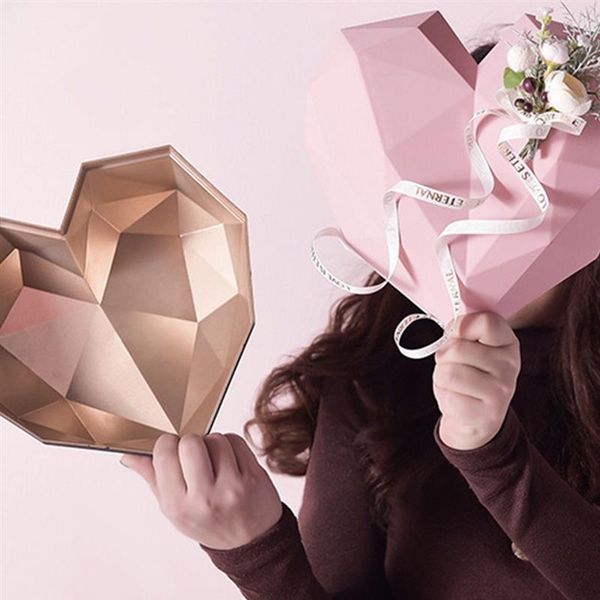 gift wrap style high-end birthday diamond heart shape flower box rose gold color inner packaging
gift wrap style high-end birthday diamond heart shape flower box rose gold color inner packaging
