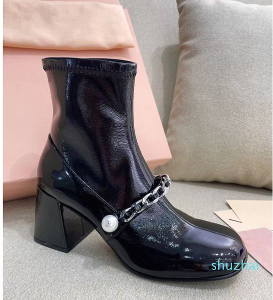 elegant design patent leather women's boots pearl chain buckle designer boot chunky high-heels black blue cool and cute style winter sh
elegant design patent leather women's boots pearl chain buckle designer boot chunky high-heels black blue cool and cute style winter sh