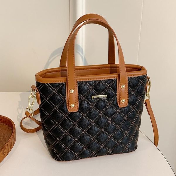 evening bags luxury leather rhombus bag female large capacity 2021 trendy fashion lady messenger wild high-end portable bucket
evening bags luxury leather rhombus bag female large capacity 2021 trendy fashion lady messenger wild high-end portable bucket