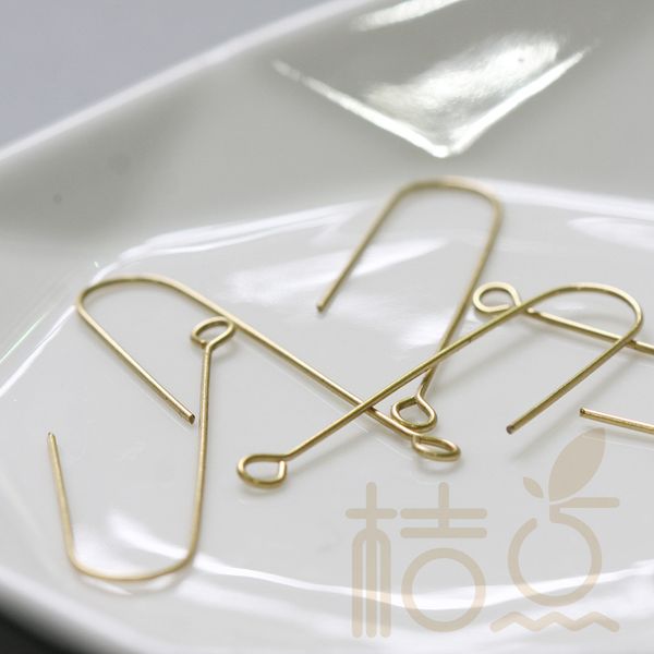 brass base earring finding - earring hook - earring hoop - u shape 37.1x10.9mm (4150c)dio chan contact, Silver
brass base earring finding - earring hook - earring hoop - u shape 37.1x10.9mm (4150c)dio chan contact, Silver