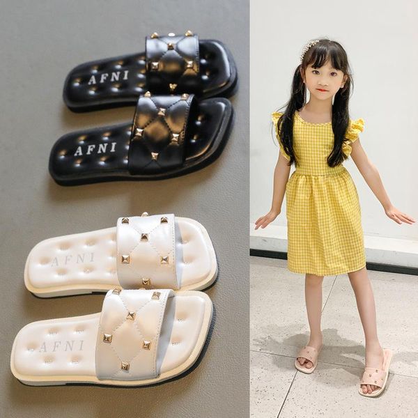 slipper beautiful kids girl rivets slippers soft bottom girls home shoes black beige pink princess outdoor dress up shoe e06091, Black;grey
slipper beautiful kids girl rivets slippers soft bottom girls home shoes black beige pink princess outdoor dress up shoe e06091, Black;grey