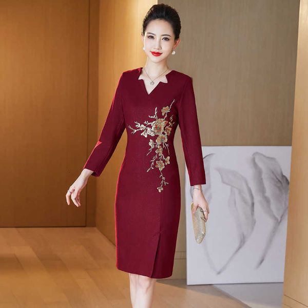 luxury party evening dress improved cheongsam large size slim fit wool woolen xi -in-law banquet foreign winter, White;pink
luxury party evening dress improved cheongsam large size slim fit wool woolen xi -in-law banquet foreign winter, White;pink