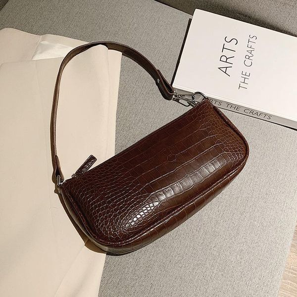retro alligator pattern women baguette messenger shoulder bags pu leather street casual solid zipper handbags bolsa mujer 2021 cross body
retro alligator pattern women baguette messenger shoulder bags pu leather street casual solid zipper handbags bolsa mujer 2021 cross body