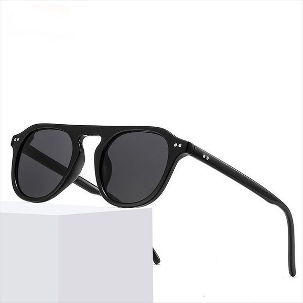 Fashion Cool Vintage Round Style Men Women Sunglasses Two Dots Rivets Brand Design Sun Glasses Oculos De Sol, White;black
Fashion Cool Vintage Round Style Men Women Sunglasses Two Dots Rivets Brand Design Sun Glasses Oculos De Sol, White;black