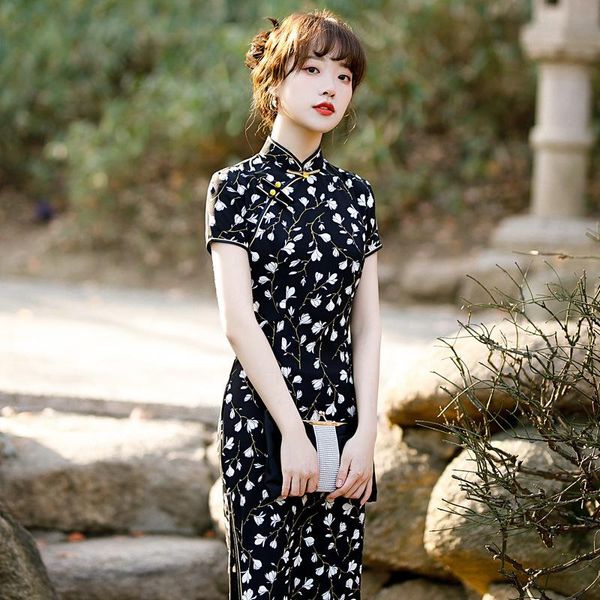 chinese clothing 2021 spring and summer slim cheongsam qipao wedding black small flower breathable oriental skirt ethnic, Red
chinese clothing 2021 spring and summer slim cheongsam qipao wedding black small flower breathable oriental skirt ethnic, Red