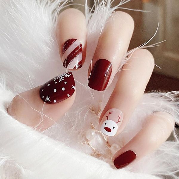 24pcs fake nails with glue christmas design short acrylic manicure patch false stickers nail art for girls, Red;gold
24pcs fake nails with glue christmas design short acrylic manicure patch false stickers nail art for girls, Red;gold