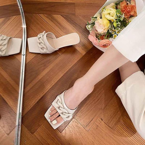 square toe thin high heel beauty girl gentlewomen korean vintage french style dress slip on outside slipper l55 slippers, Black
square toe thin high heel beauty girl gentlewomen korean vintage french style dress slip on outside slipper l55 slippers, Black