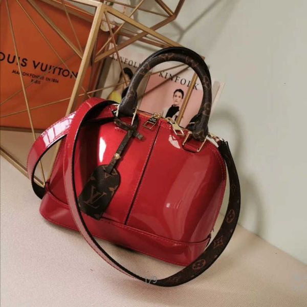 body brand designer luxury ale m54785 ladies handbag, shell bag, female bag handbags iconic handles shoulder bags totes cross bag clutch
body brand designer luxury ale m54785 ladies handbag, shell bag, female bag handbags iconic handles shoulder bags totes cross bag clutch