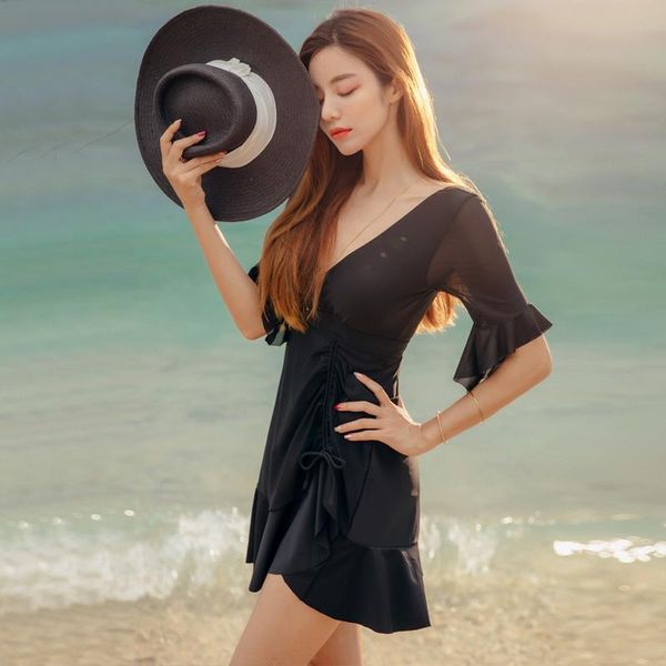 swimsuit female v-neckline straight back stitching x-shaped middle sleeve waist fold ruffle split skirt small boxer swim trunks one-piece su
swimsuit female v-neckline straight back stitching x-shaped middle sleeve waist fold ruffle split skirt small boxer swim trunks one-piece su