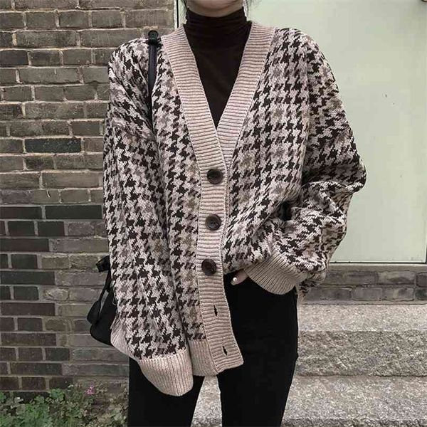 vintage houndstooth knitted cardigan women autumn winter single breasted warm thick sweater coat casual long sleeve pull 210514, White;black
vintage houndstooth knitted cardigan women autumn winter single breasted warm thick sweater coat casual long sleeve pull 210514, White;black