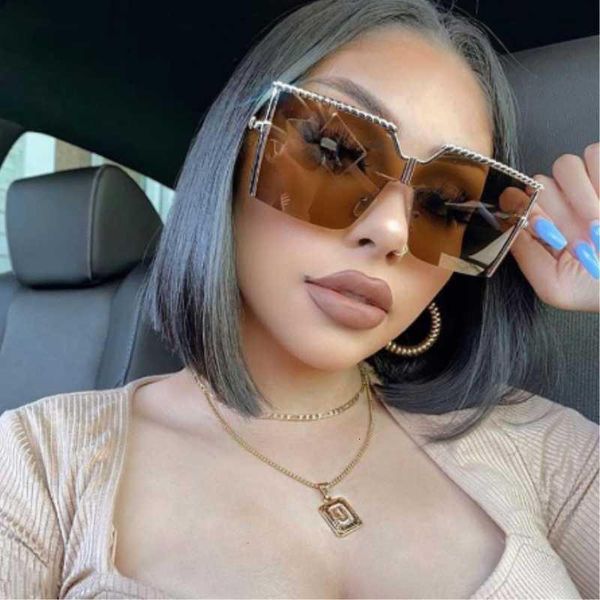sunglasses framelose one piece of glass fashion classic ocean trend square windscreen women's, White;black
sunglasses framelose one piece of glass fashion classic ocean trend square windscreen women's, White;black