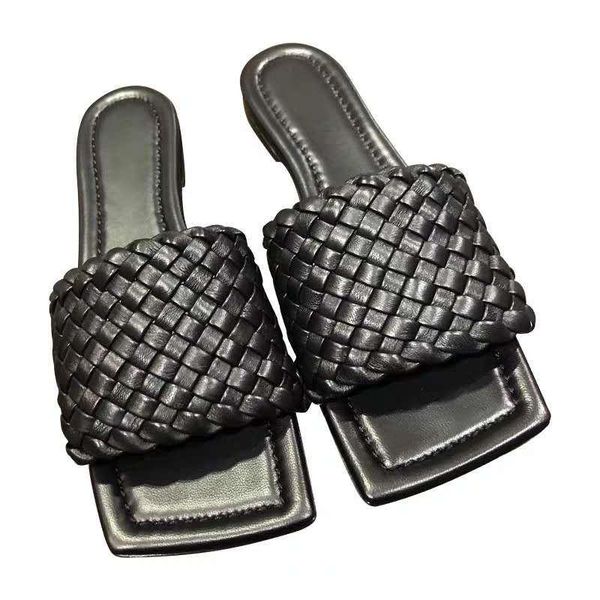 slippers 2021 summer women mules design sandals square sole slides low-heel shoes woman zapatilla gladiatus, Black
slippers 2021 summer women mules design sandals square sole slides low-heel shoes woman zapatilla gladiatus, Black