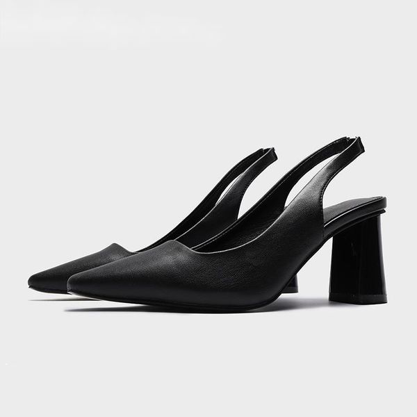 slipper 2021 spring and summer girls' daily casual low-cut fashion simple small square head thick heel sandals slippers, Black;grey
slipper 2021 spring and summer girls' daily casual low-cut fashion simple small square head thick heel sandals slippers, Black;grey