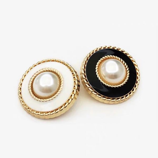 17.5/22.5/25mm classic british sewing notions grain badge golden gold metal buttons garment coat accessories button for clothing crafts, Black
17.5/22.5/25mm classic british sewing notions grain badge golden gold metal buttons garment coat accessories button for clothing crafts, Black