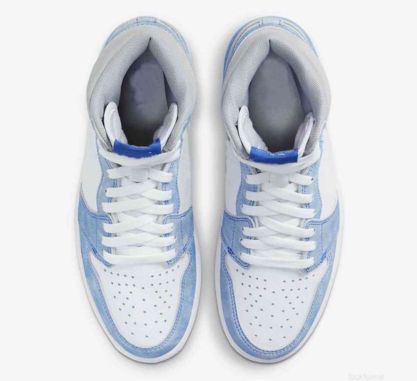 2021 authentic 1 high og hyper royal trophy room 1s light smoke grey white man woman athletic shoes sports sneakers with original box, White;red
2021 authentic 1 high og hyper royal trophy room 1s light smoke grey white man woman athletic shoes sports sneakers with original box, White;red