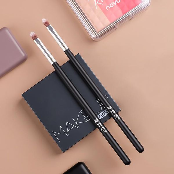 makeup brushes lip brush small gloss lipstick soft touch beauty set eye liner eyelash cosmetics tools for female
makeup brushes lip brush small gloss lipstick soft touch beauty set eye liner eyelash cosmetics tools for female