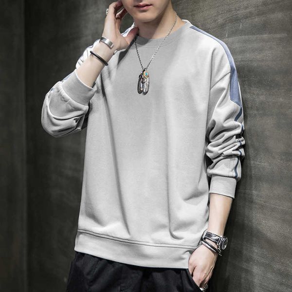 spring and 2021 autumn korean men's round neck long sleeve sweater trend men's fashion brand bottom shirt, White;black
spring and 2021 autumn korean men's round neck long sleeve sweater trend men's fashion brand bottom shirt, White;black