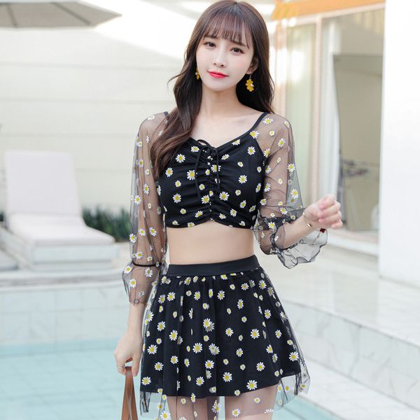 bikini 2021 new women's split long sleeve fairy fanxian thin cover belly spring swimsuit, White;black
bikini 2021 new women's split long sleeve fairy fanxian thin cover belly spring swimsuit, White;black