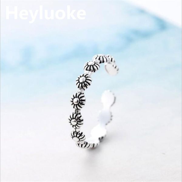 cluster rings anel masculino flower authentic stackable ring small daisy sun finger women vintage jewelry kjz-0184, Golden;silver
cluster rings anel masculino flower authentic stackable ring small daisy sun finger women vintage jewelry kjz-0184, Golden;silver