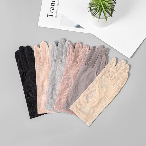 spring and autumn ladies sunscreen gloves thin outdoor silk lace non-skid touch screen riding five fingers, Blue;gray
spring and autumn ladies sunscreen gloves thin outdoor silk lace non-skid touch screen riding five fingers, Blue;gray