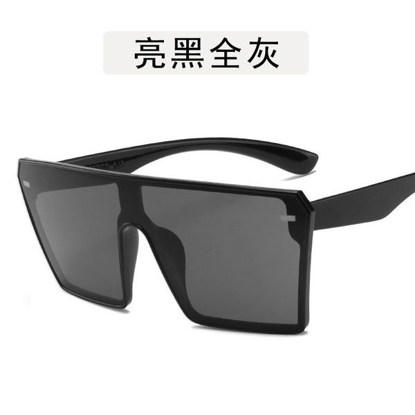 sunglasses 2021 european and american super frame fashion hip hop style conjoined retro model street shooting, White;black
sunglasses 2021 european and american super frame fashion hip hop style conjoined retro model street shooting, White;black