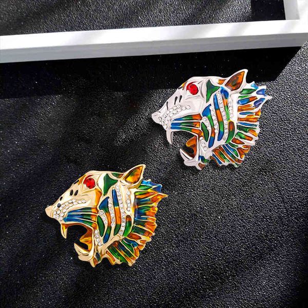 luxury designers tiger head brooch with diamond dripping oil tiger brooch suit clothing accessories pin buckle pendant zodiac xmas gifts, Gray
luxury designers tiger head brooch with diamond dripping oil tiger brooch suit clothing accessories pin buckle pendant zodiac xmas gifts, Gray