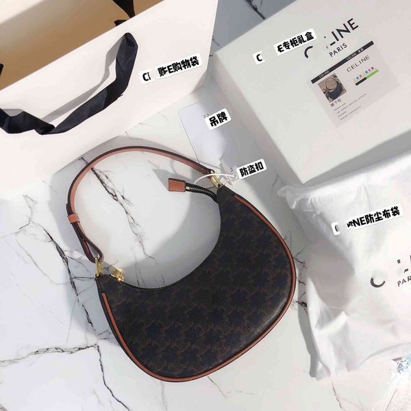designer handbag celiin medieval 2021 new fashion french stick underarm bag old canvas lisa
designer handbag celiin medieval 2021 new fashion french stick underarm bag old canvas lisa