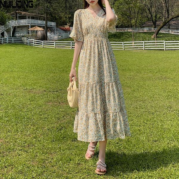 party dresses women sweet midi chiffon summer short sleeve yellow floral print dress female elastic waist v-neck long mujer vestidos, White;black
party dresses women sweet midi chiffon summer short sleeve yellow floral print dress female elastic waist v-neck long mujer vestidos, White;black
