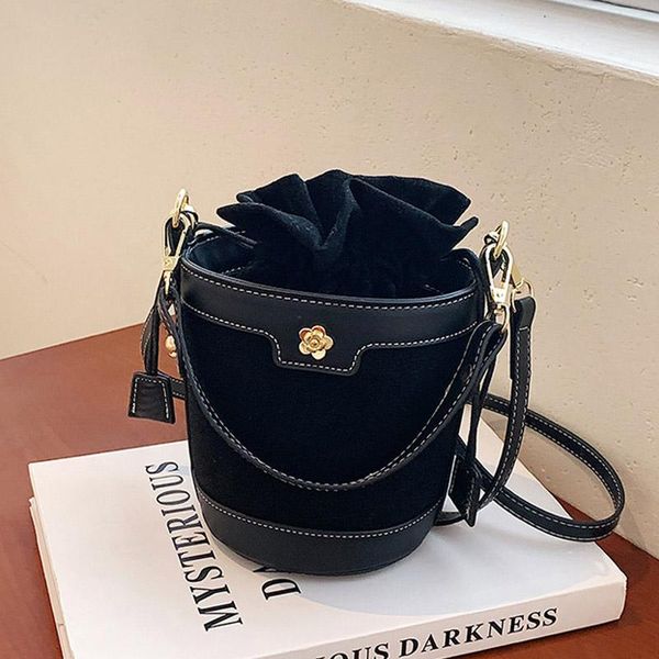 evening bags vintage designer tote bag small pu leather bucket women's brand handbag and purses female travel shoulder messenger
evening bags vintage designer tote bag small pu leather bucket women's brand handbag and purses female travel shoulder messenger