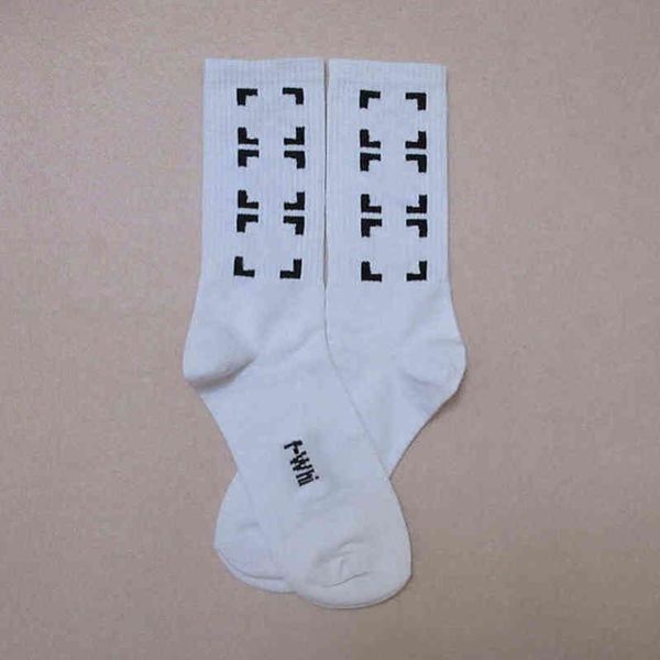 luxury brand fashion offs cotton socks arrow warning line straight board tide sock sports long tube sweat absorbing breathable stockings eed, Black
luxury brand fashion offs cotton socks arrow warning line straight board tide sock sports long tube sweat absorbing breathable stockings eed, Black