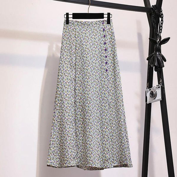 spring and summer floral chiffon skirt mid length 2021 split soft a-line skirts, Black
spring and summer floral chiffon skirt mid length 2021 split soft a-line skirts, Black