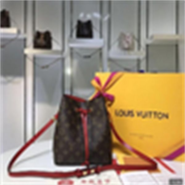 clutches designer totes luxury m44020 bag m44021 m44022 cross bucket bag handbags iconic body handles evening shoulder bags
clutches designer totes luxury m44020 bag m44021 m44022 cross bucket bag handbags iconic body handles evening shoulder bags