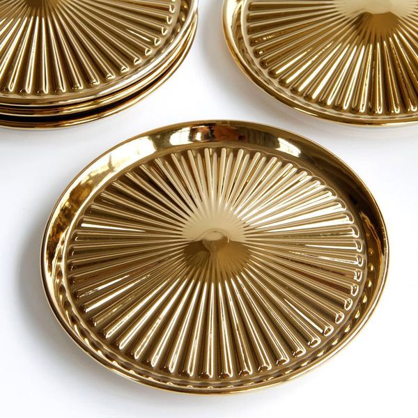 dishes & plates electroplating gold ceramic grease separates plate high-end luxury cutlery small snack
dishes & plates electroplating gold ceramic grease separates plate high-end luxury cutlery small snack
