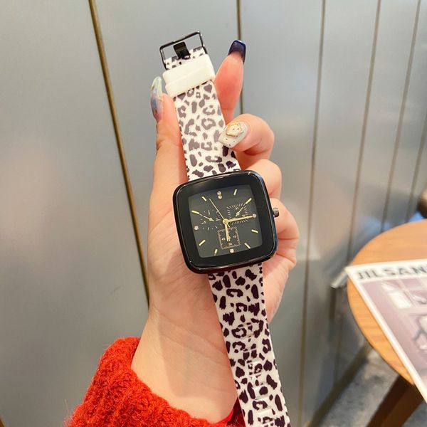 tide brand square six-pin fashion girls watch atmosphere wild all-match quartz soft rubber strap 35mm christmas gift, Slivery;brown
tide brand square six-pin fashion girls watch atmosphere wild all-match quartz soft rubber strap 35mm christmas gift, Slivery;brown