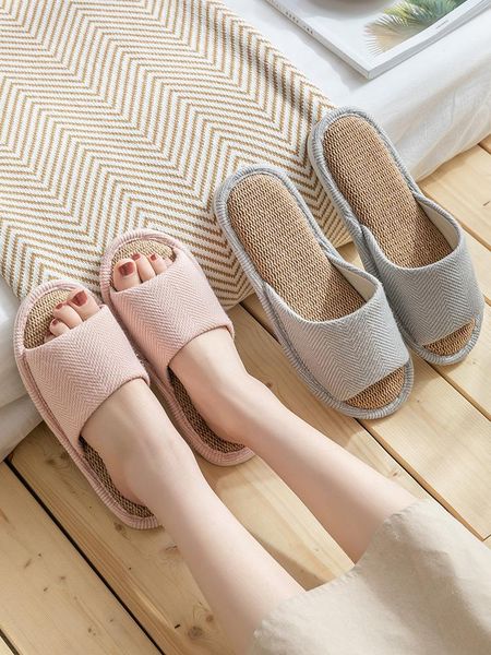 winter women's cozy fur memory foam slippers non-slip house shoes indoor outdoor bedroom warm soft lining comfortable, Black
winter women's cozy fur memory foam slippers non-slip house shoes indoor outdoor bedroom warm soft lining comfortable, Black