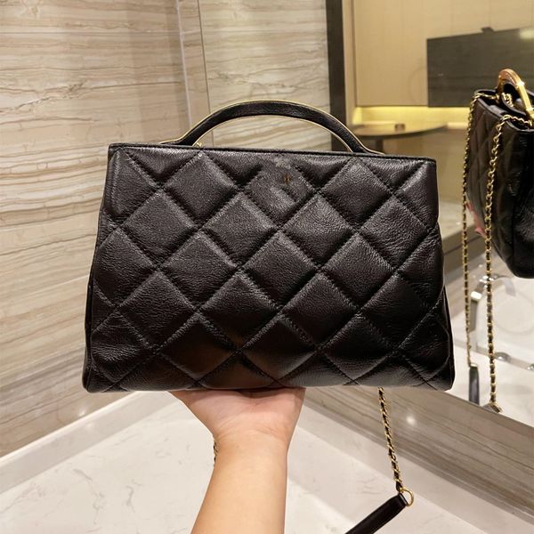 new handbag travel cosmetic bag protectivecosmetic clutchbagmessengerbagleatherwaterproofcosmeticbag
new handbag travel cosmetic bag protectivecosmetic clutchbagmessengerbagleatherwaterproofcosmeticbag