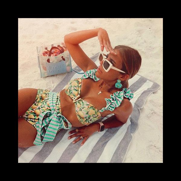 women's swimwear two-pieces women floral 2021 push-up padded bra ruffles bandage bikini set swimsuit bathing suit beachwear biquini -40, White;black
women's swimwear two-pieces women floral 2021 push-up padded bra ruffles bandage bikini set swimsuit bathing suit beachwear biquini -40, White;black