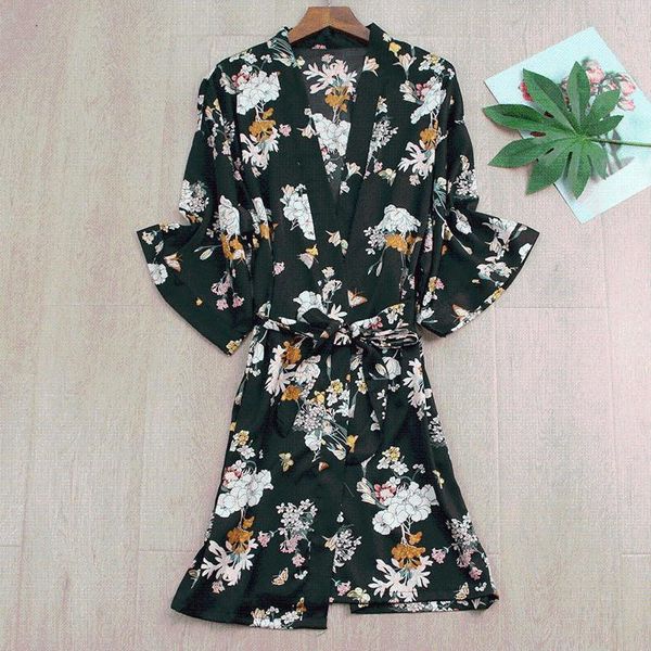 women's sleepwear loose faux silk women robe with belt flower print kimono bath gown 2021 summer half sleeve home clothes night, Black;red
women's sleepwear loose faux silk women robe with belt flower print kimono bath gown 2021 summer half sleeve home clothes night, Black;red