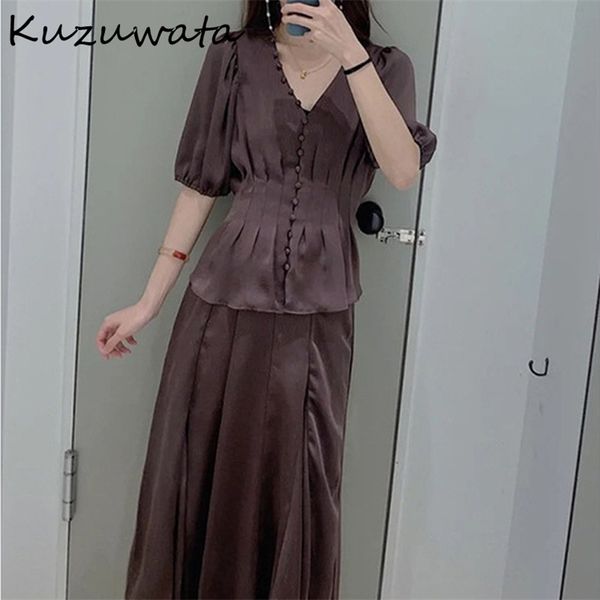 kuzuwata japanese temperament v neck puff short sleeve shirts draped irregular high waist skirts spring woman clothing 210708, Black
kuzuwata japanese temperament v neck puff short sleeve shirts draped irregular high waist skirts spring woman clothing 210708, Black