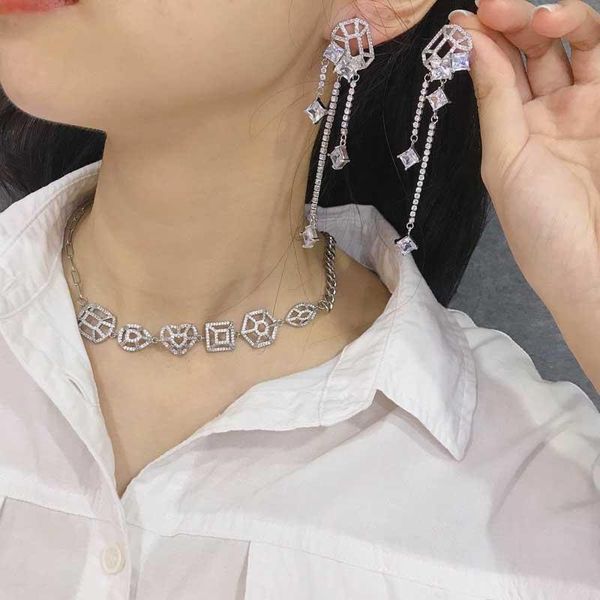 earrings & necklace exquisite removable pendant inlay shine zircon elegant tassels drop for women wedding engagement jewelry set, Silver
earrings & necklace exquisite removable pendant inlay shine zircon elegant tassels drop for women wedding engagement jewelry set, Silver