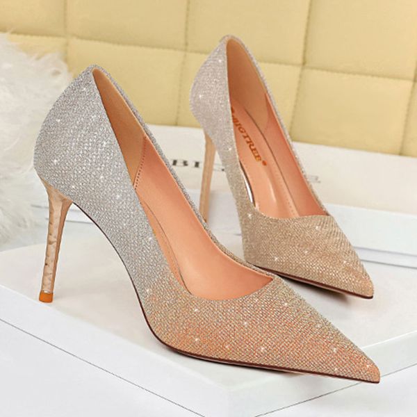 2021 fashion high heels women party shoes super high ladies brand shoes pointed toe women pumps thin heel 10cm big size 42 a3179, Black
2021 fashion high heels women party shoes super high ladies brand shoes pointed toe women pumps thin heel 10cm big size 42 a3179, Black